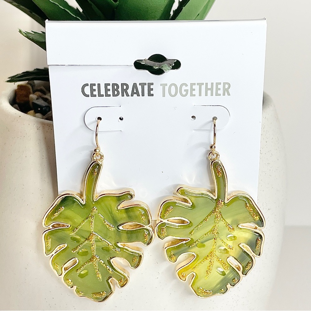 NWT celebrate together oversized green, and gold leaf earrings